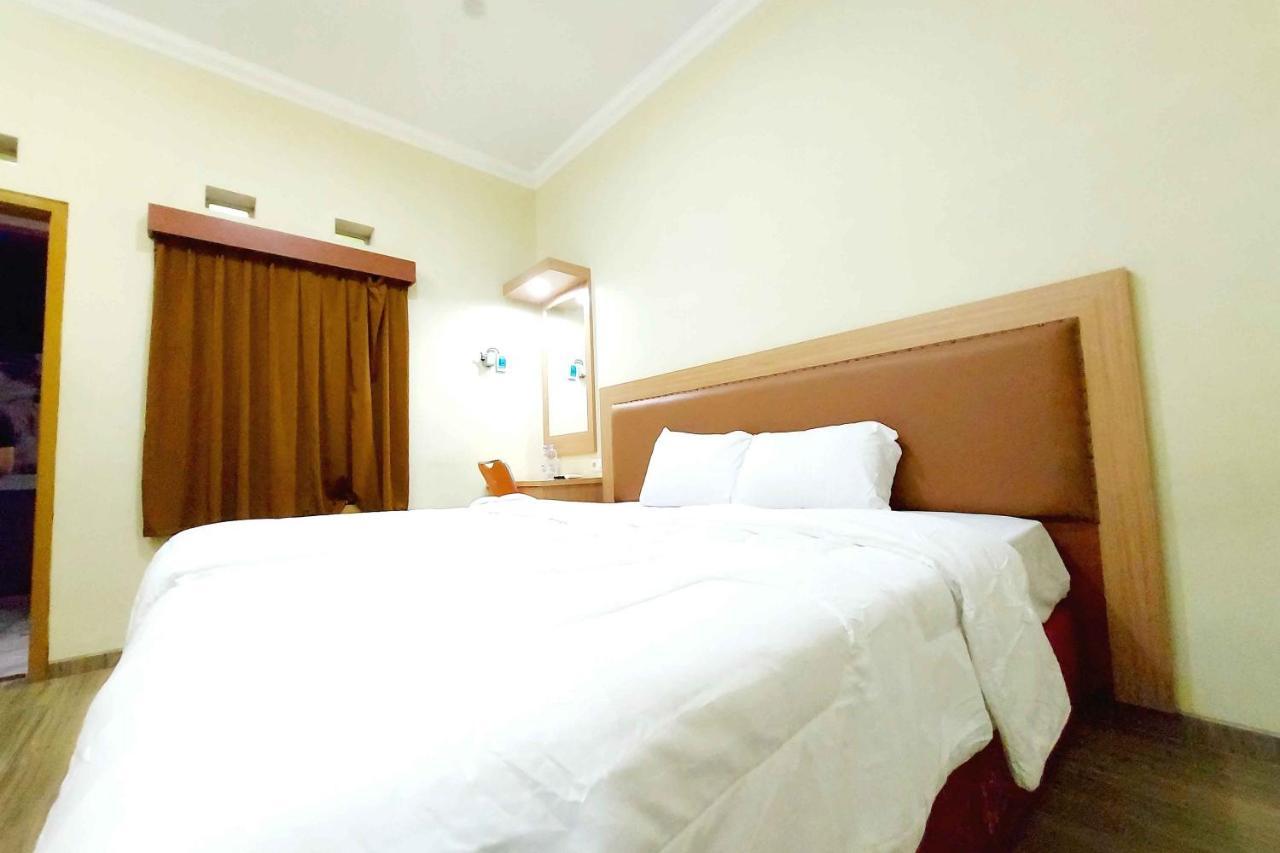 Homestay Fifa Syariah Pati Near Rsud Raa Soewondo Buitenkant foto