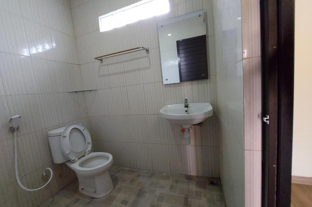 Homestay Fifa Syariah Pati Near Rsud Raa Soewondo Buitenkant foto
